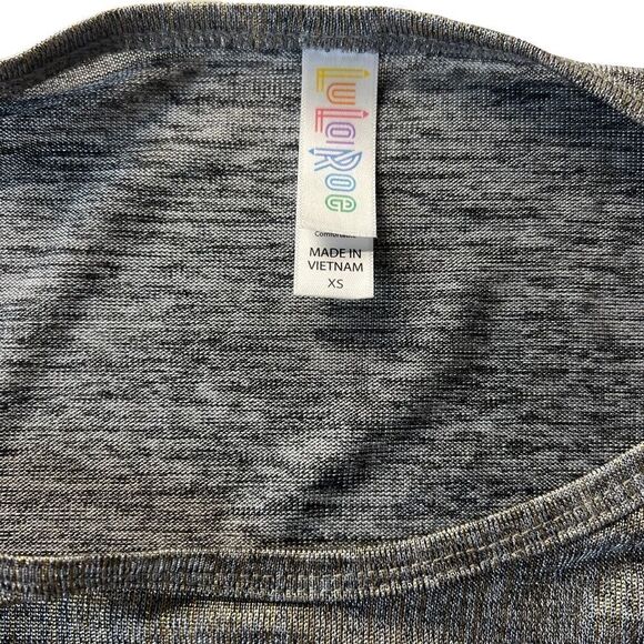 LULAROE Elegant Classic Tee XS Shimmer Tshirt - Picture 8 of 10